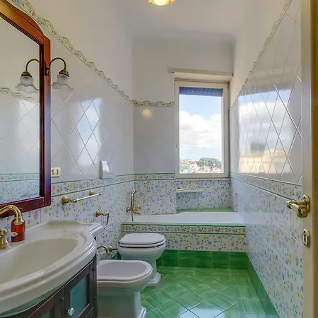 Luxury Colosseum View Apartment