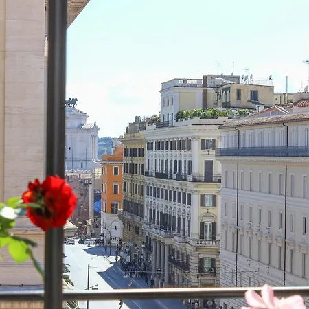 Apartment Luxury Colosseum View *