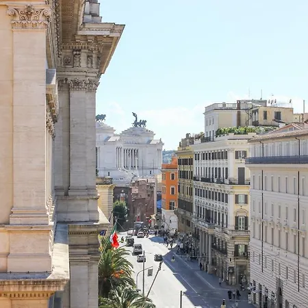 Luxury Colosseum View Rome